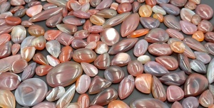 ขายส่งหินอาเกตบอตสวานาธรรมชาติทรงคาโบชองสีน้ำตาลผสมรูปทรงหลากหลายสำหรับทำเครื่องประดับ |   ผู้จัดจำหน่ายอัญมณีจากโรงงานโดยตรง - Product Image 6