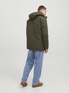 เสื้อแจ็คเก็ตพาร์กาฤดูหนาวแบบสั่งทำพิเศษ พร้อมช่องเก็บของหลายช่อง ชายเสื้อปรับได้ และบริการเพิ่มโลโก้ส่วนตัวสำหรับธุรกิจเสื้อผ้า - Product Image 3