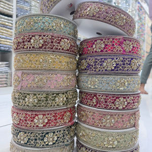 Vente en gros 1 pièce Bordure en dentelle à sequins brodée Sabyasachi indienne 100% polyester Écologique Style vintage Perles - Product Image 1