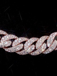 Collar de Cadena Hip Hop de Lujo con Diamantes de Moissanita y Oro para Joyería de Moda, Fiestas y Estilo de Celebridades, Disponible para la Venta - Product Image 5