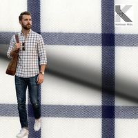 Chemise Homme Personnalisée ODM en Sergé 100% Coton Teint en Fil, Col Rabattu, Coutures Contrastantes, Coupe Droite, Printemps, Bureau