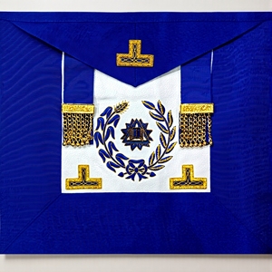 Delantal Artesanal de Cuero Ordinario Chaplain – Bordado a Mano sobre Cuero Genuino - Product Image 3