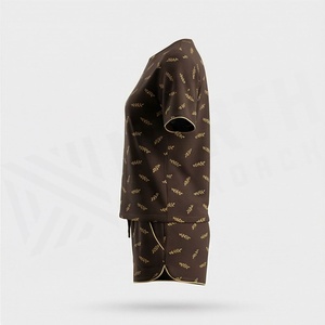 Conjunto de pantalones cortos de punto de 2 piezas para mujer, estampado con patrón de hojas, cuello redondo, manga corta, informal, por encima de la rodilla, traje para estar en casa - Product Image 3