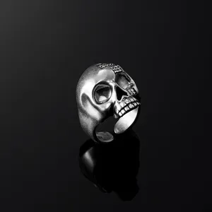 Anillo de Moissanita con Diseño de Esqueleto, Plata 925, Engaste Pavé, Estilo Punk, Joyería para Hombre - Product Image 1