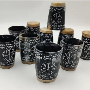 Cuerno para Beber con Diseño Grabado a Mano en Blanco, Cuerno para Beber Artesanal Único de la India - Product Image 3