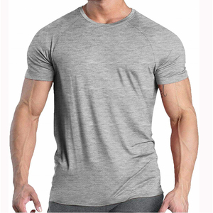 T-shirt de sport pour homme, coupe ajustée, col rond, respirant, en spandex/polyester, avec logo thermocollé sur le devant, séchage rapide et écologique - Product Image 6