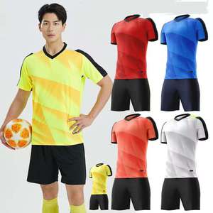 Conjunto de Uniforme de Fútbol para Hombre Adulto, Camiseta de Manga Corta con Cuello Alto, Diseño Liso Teñido, 100% Poliéster con Transferencia Térmica - Product Image 1