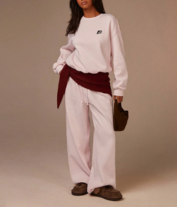 Ensemble sweat-shirt à col rond pour femme, haut à manches longues avec pantalon à jambes larges et cordon de serrage, tenue décontractée en deux pièces - Product Image 2
