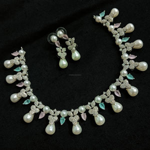 Ensemble de bijoux de mariée en diamant américain classique Collier et boucles d'oreilles en deux pièces pour mariage Style classique à la mode - Product Image 1