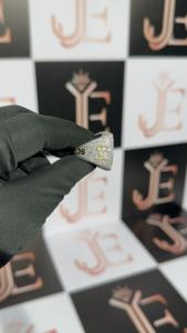 Anillos de Plata de Ley 925 con Diseño Cuadrado en Relieve Estilo Hip Hop, Anillos de Dedo con Moissanita Brillante para Hombre, con un Diseño de Lujo - Product Image 2