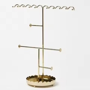Support à bijoux en métal élégant pour la décoration intérieure, organisateur pour colliers, boucles d'oreilles, bracelets, bagues, présentoir pour chambre à coucher, coiffeuse, vanité - Product Image 4