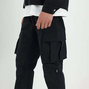 Conjunto de dos piezas de invierno personalizado: cortavientos casual de peso pesado con capucha y cremallera, pantalones de chándal para hombre, estilo urbano con puños. - Product Image 3