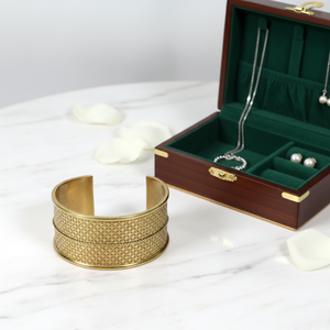 กำไลข้อมือทองเหลืองสไตล์วินเทจ - ลายดอกไม้สลัก - กำไลแบบเปิดกว้างสไตล์โบฮีเมียน - Product Image 4