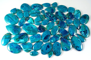 Radha Arts Cabochon en Shattuckite Naturelle Bleue de Haute Qualité 25mm-45mm, Pierre Précieuse en Vrac pour la Fabrication de Bijoux en Argent, Vente en Gros - Product Image 3