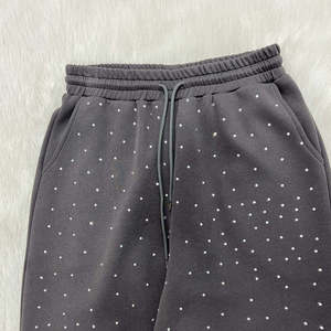Ensemble de survêtement pour homme noir à strass avec capuche, manches longues, fermeture éclair, poches latérales et taille élastique - Product Image 5