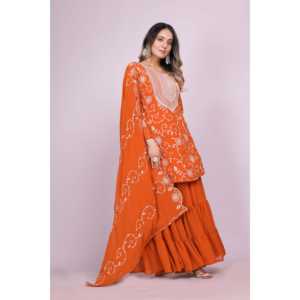 Ensemble de costume pour femmes de créateur, sharara en georgette brodée avec dupatta - Product Image 2