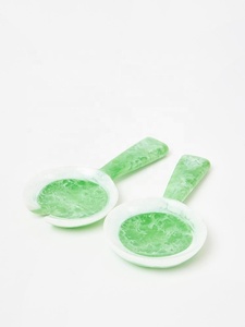 Ustensiles de service décoratifs en résine pour salade, couleur personnalisée, compatibles lave-vaisselle, micro-ondes et four, pour usage hôtelier, restaurant et cuisine - Artizon - Product Image 4