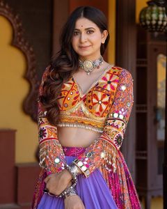 Lehenga Choli Multicolor de Diseñador para Mujer – Ghagra Choli con Estampado de Patchwork y Dupatta |   Ropa Festiva y para Bodas - Product Image 5