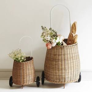 Adorable maleta con ruedas para niñas, precio más bajo, bolsas de mimbre, juguete para el hogar, la escuela o juegos de simulación. - Product Image 2