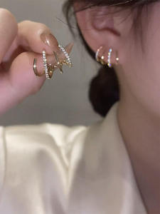 AMBER JEWELS Pendientes Unisex de Oro Sólido de 14K Chapado en Oro Vintage para Compromiso, Boda, Fiesta, Regalo, con Diamante Cultivado en Laboratorio de Corte Brillante IGI - Product Image 4