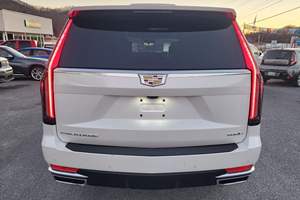 Produit TOP d'occasion en parfait état Cadillac Escalade Premium Luxury Platinum 4WD 2023 - Product Image 4