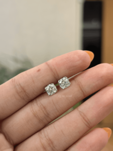 ต่างหูเพชรทรงดอกไม้ 0.953 กะรัต ดีไซน์หรูหรา ตัวเรือนทอง 14k เหมาะสำหรับเป็นของขวัญวันครบรอบแต่งงานสำหรับผู้หญิง - Product Image 1