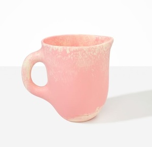 Carafe décorative en résine faite à la main pour la table à manger moderne, élégante pour servir l'eau et pour un intérieur contemporain - Product Image 3