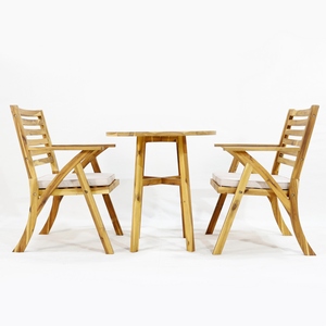 Ensemble bistrot en bois d'acacia au design minimaliste - Table de patio extérieure durable et 2 chaises avec coussins - Product Image 3