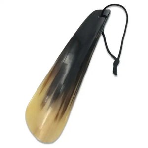 Chausse-pied classique en corne de buffle, fait main, en matériau naturel, design incurvé, finition lisse, outil durable pour l'entretien des chaussures - Product Image 1