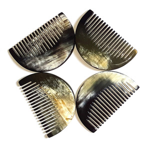 Peignes à dents fines en corne pour hommes et femmes, fabrication artisanale, prix bas, vente en gros. - Product Image 5