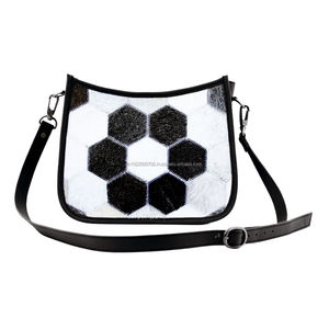 Vente chaude en cuir véritable femmes sac à bandoulière Logo personnalisé Durable grainé géométrique bohème sac à bandoulière - Product Image 2