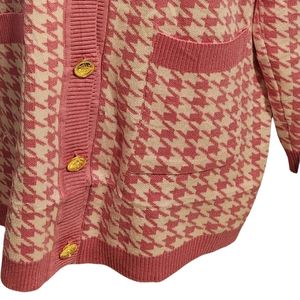 Cardigan rose en tricot pour femme, motif pied-de-poule brodé Jack and Jill, classique, boutonné, doux, chaud, décontracté et élégant - Product Image 5