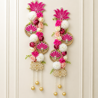 Décoration Murale Florale Lotus Rose avec Pendentifs Perles et Pompons, Toran de Porte pour Mariage, Festival, Mandir, Décoration Intérieure, Article Cadeau pour Événement Pooja