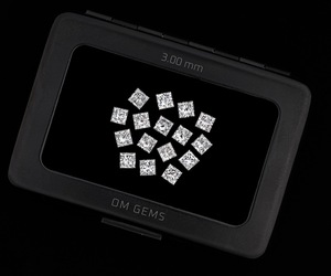 Diamant de laboratoire taille princesse 1,20 carat 2,0 mm, certifié IGI, blanc pur [20 pièces] - Product Image 1