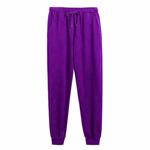 Conjunto Deportivo para Hombre de Dos Piezas, Chaqueta con Cierre Frontal y Pantalones Deportivos Cómodos para Correr, Gimnasio, Entrenamiento y Actividades Casuales - Product Image 1