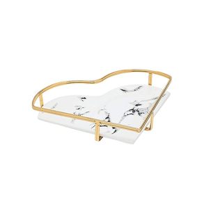 Plateau de service décoratif en marbre blanc de luxe en forme de cœur avec poignées en métal doré - Product Image 1