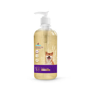 Champú Relajante con Fórmula Especial para Mascotas, Recuperador, Reequilibrante, con Aceite Esencial para Piel Sensible, Botella de 450 ml - Product Image 1