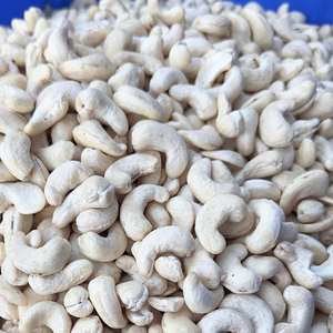 Nueces de Anacardo Crudas de Fábrica en Vietnam, Nueces de Anacardo W180 W320, Anacardo Santigo, Requisitos OEM ODM para Clientes - Product Image 1