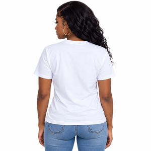 Camiseta Blanca Sigma Gamma Rho con Estampado Gráfico Azul y Dorado, Cuello Redondo, Manga Corta, Prenda Casual Clásica de la Hermandad Griega - Product Image 2