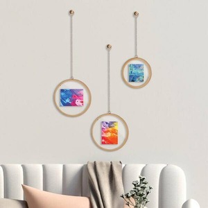 Cadre photo décoratif en métal aluminium doré de luxe pour la maison, à poser sur table ou à accrocher au mur, pour photos de mariage ou de famille - Product Image 4