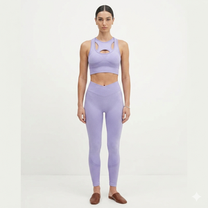 Conjunto Deportivo de Lana con Botones Estilo Vintage para Mujer, Sobre la Rodilla, con Bra Deportivo y Pantalones Cortos para Entrenamiento de Verano - Product Image 1