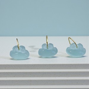 Pendentif en calcédoine aqua avec boucle dorée pour la fabrication de colliers, boucles d'oreilles et bijoux - Product Image 1