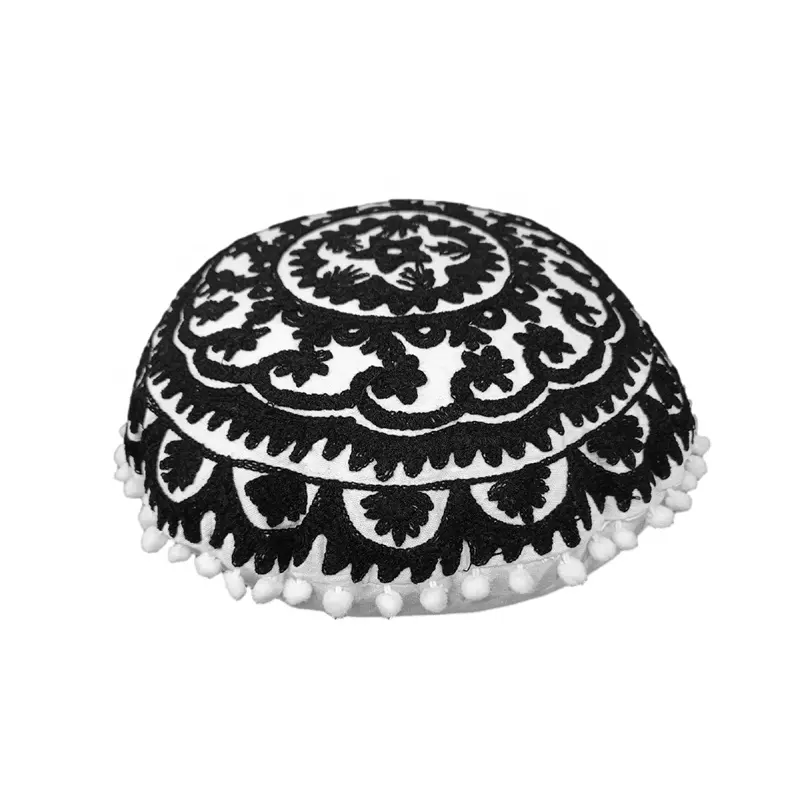 Artland दौर Suzani तकिया मामले कशीदाकारी काले और सफेद के साथ आधुनिक सोफे कुशन कवर सजावटी मंजिल तकिया दिखावा पोम पोम