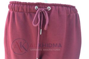 Pantalones de salón acanalados para mujer, color burdeos, de pierna ancha, suaves y elásticos, con etiqueta personalizada, OEM ODM, de forro polar con estampado animal y cintura con cordón. - Product Image 3