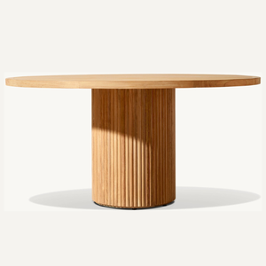 Mesa redonda de estilo sencillo en oferta para uso en exteriores, en patios y en la playa, duradera y de buena calidad. - Product Image 1