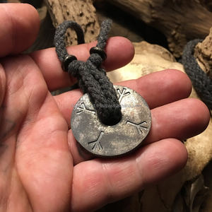 Collar con colgante de escudo de Guerrero celta hecho a mano, nuevos diseños forjados, cadena de cuentas, cordón de algodón, Cruz de perlas, fiestas cristianas - Product Image 5