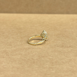 แหวนเพชรทรงรีเพาะเลี้ยงในห้องปฏิบัติการ ทองคำขาว 14K พรีเมียม ดีไซน์พิเศษสำหรับงานแต่งงาน ดึงดูดใจทันที จากซัพพลายเออร์อินเดีย - Product Image 4