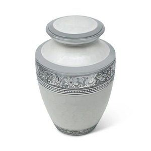 Urna Funeraria de Diseño LU, Estilo Americano, Florero Blanco con Flores Talladas, Capacidad de 200 Pulgadas Cúbicas - Product Image 2