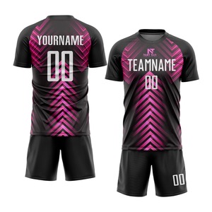 Vêtements de sport confortables pour hommes, uniforme de football 100% polyester, uniforme de football sur mesure pour hommes - Product Image 2
