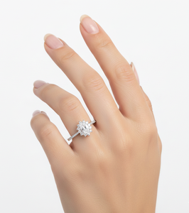 Anillo de Plata de Ley 925 y Oro Sólido de 14K con Diamante de Laboratorio Ovalado de 0.5CT, Anillo de Eternidad con Halo, Anillo de Diseño Floral Vintage - Product Image 5